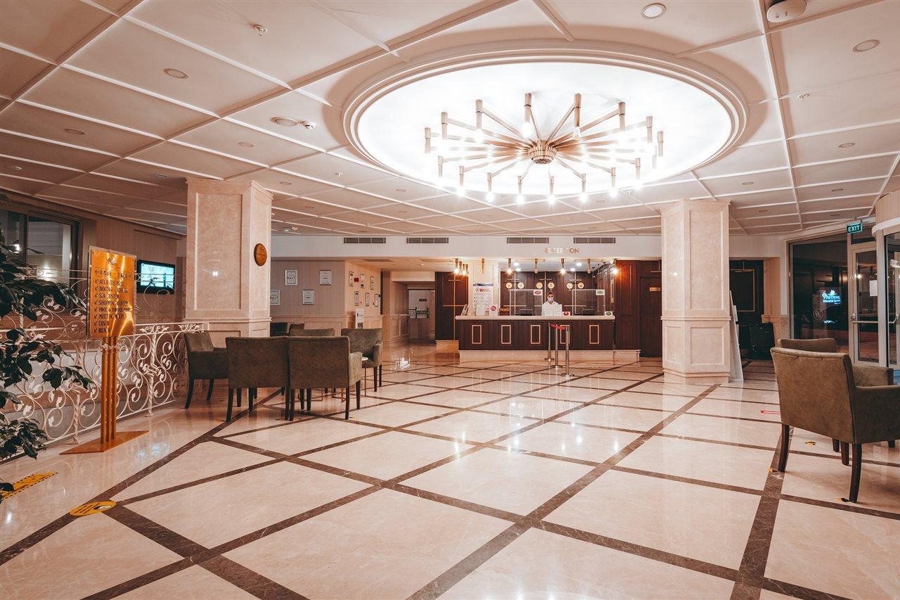 Royal Atlantis Beach Side Exterior photo